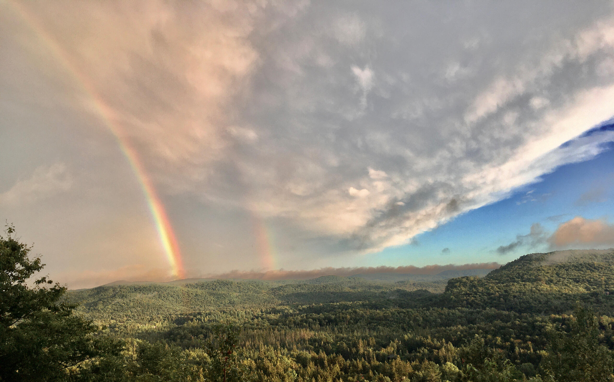 #rainbows #homeforsale #lacsuperieur #monttremblant #realestate